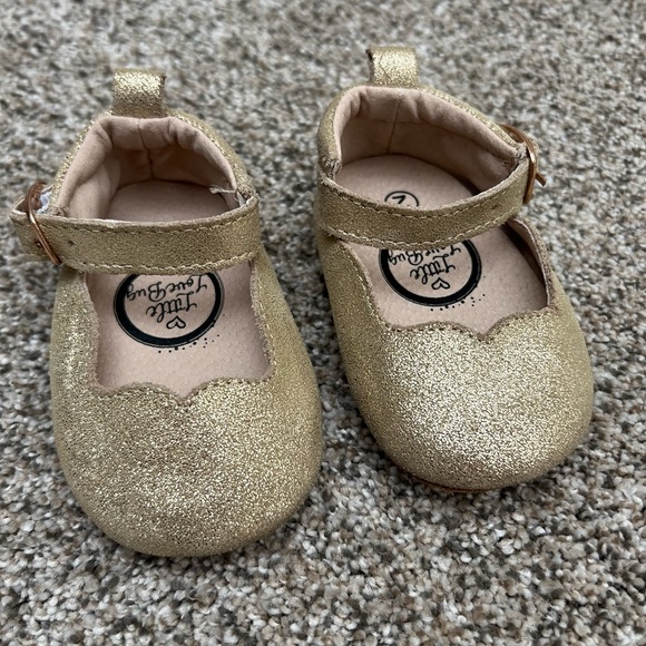 COPY - Worn once, like new! Gold little love bug shoes size 2 - Picture 4 of 4